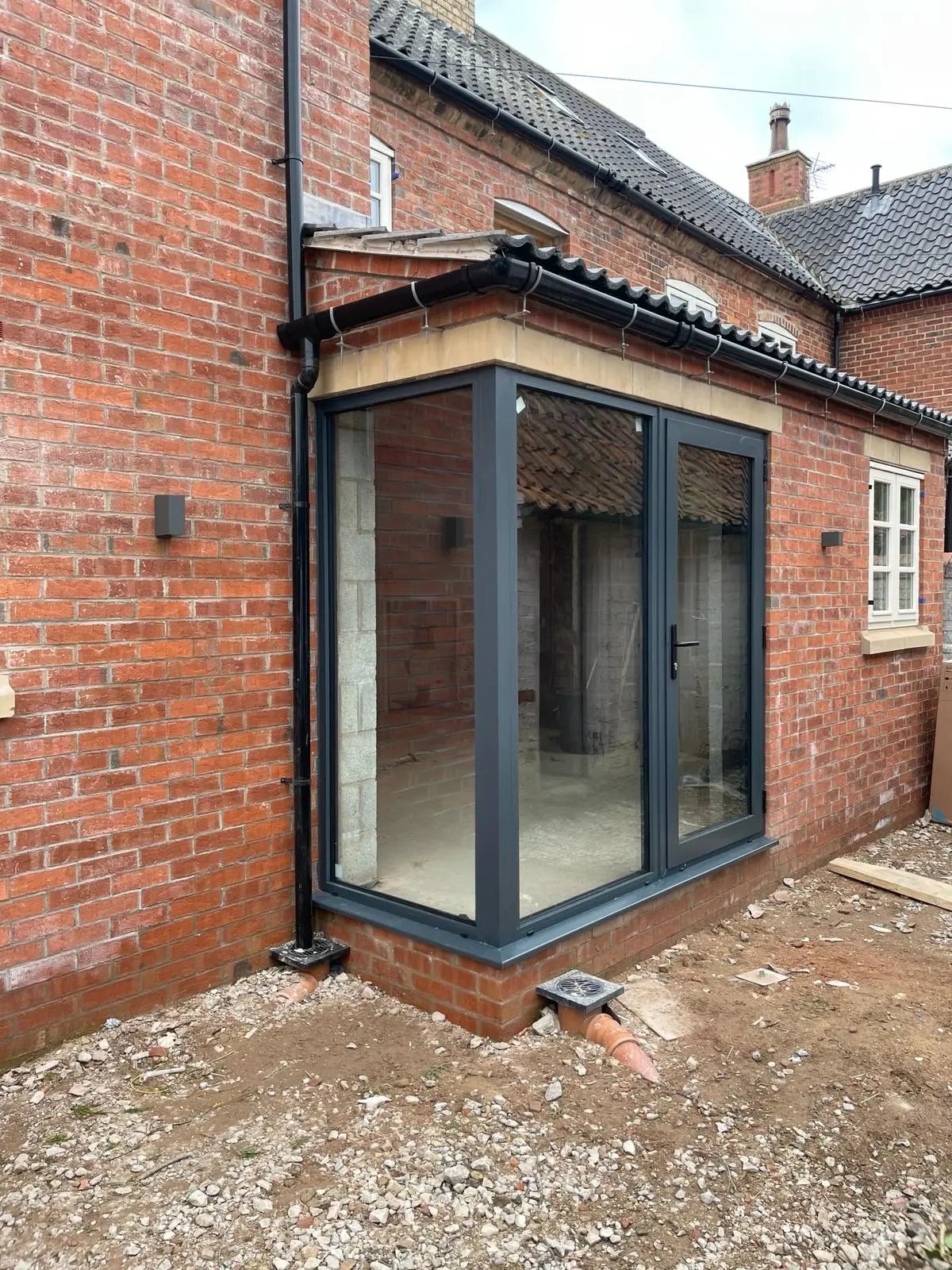 Aluminium-door-&-window-Grey-15866-Polar-Air