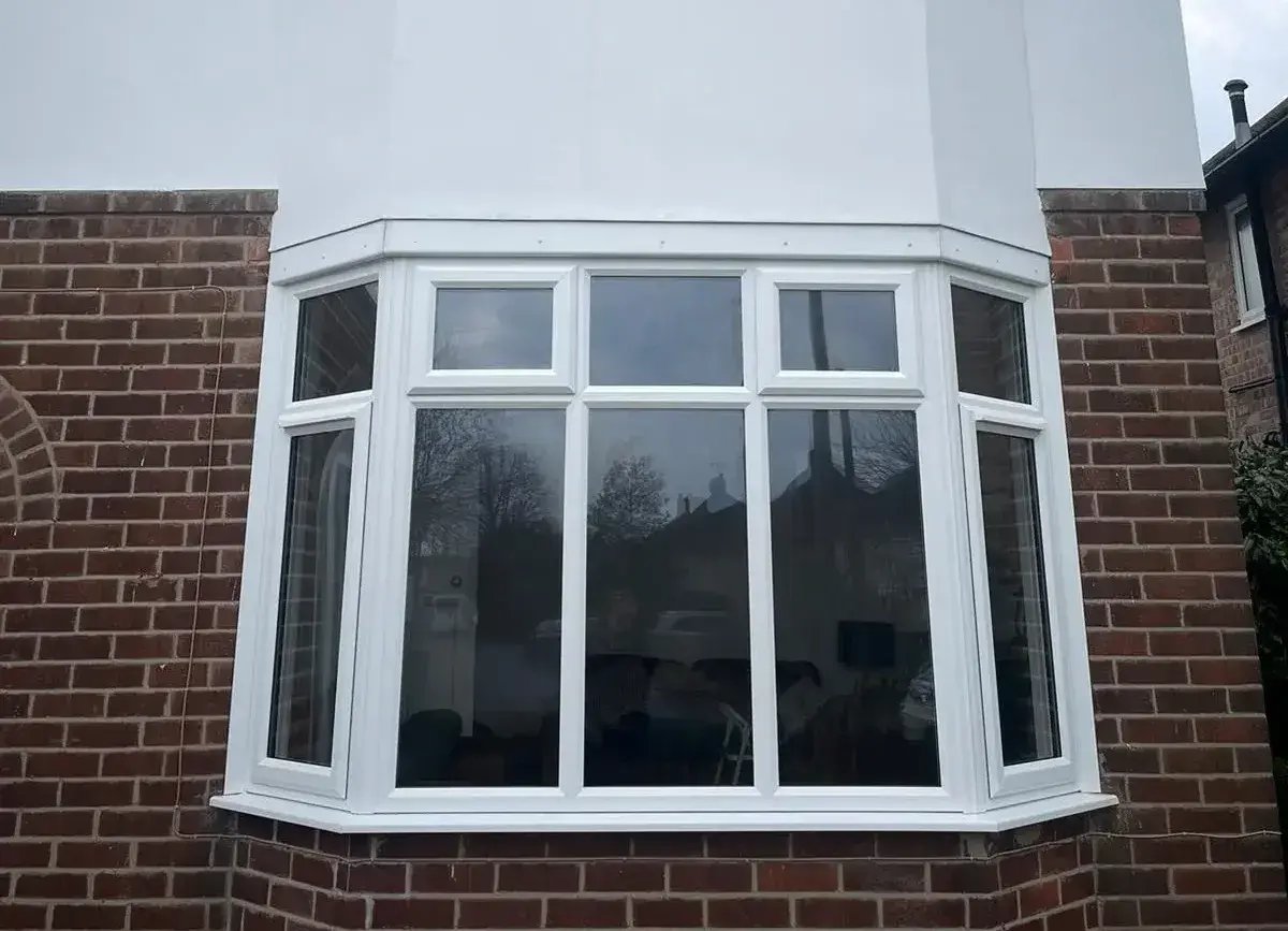 White-UPVC-Bay-Windows-Dual-Glazed-Composite-15989-Radmall1-1